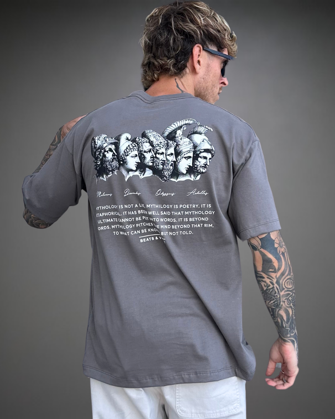 Polo Hombre Oversize Mythology - Plomo