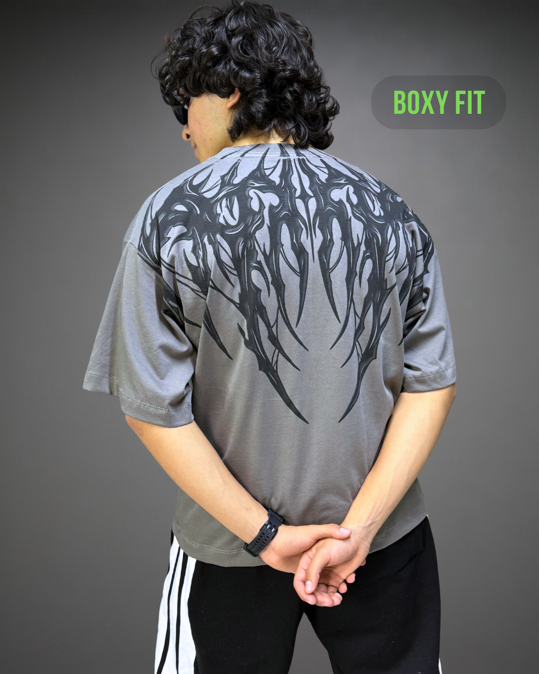 Polo Hombre Boxy Fit True Tribal - Plomo