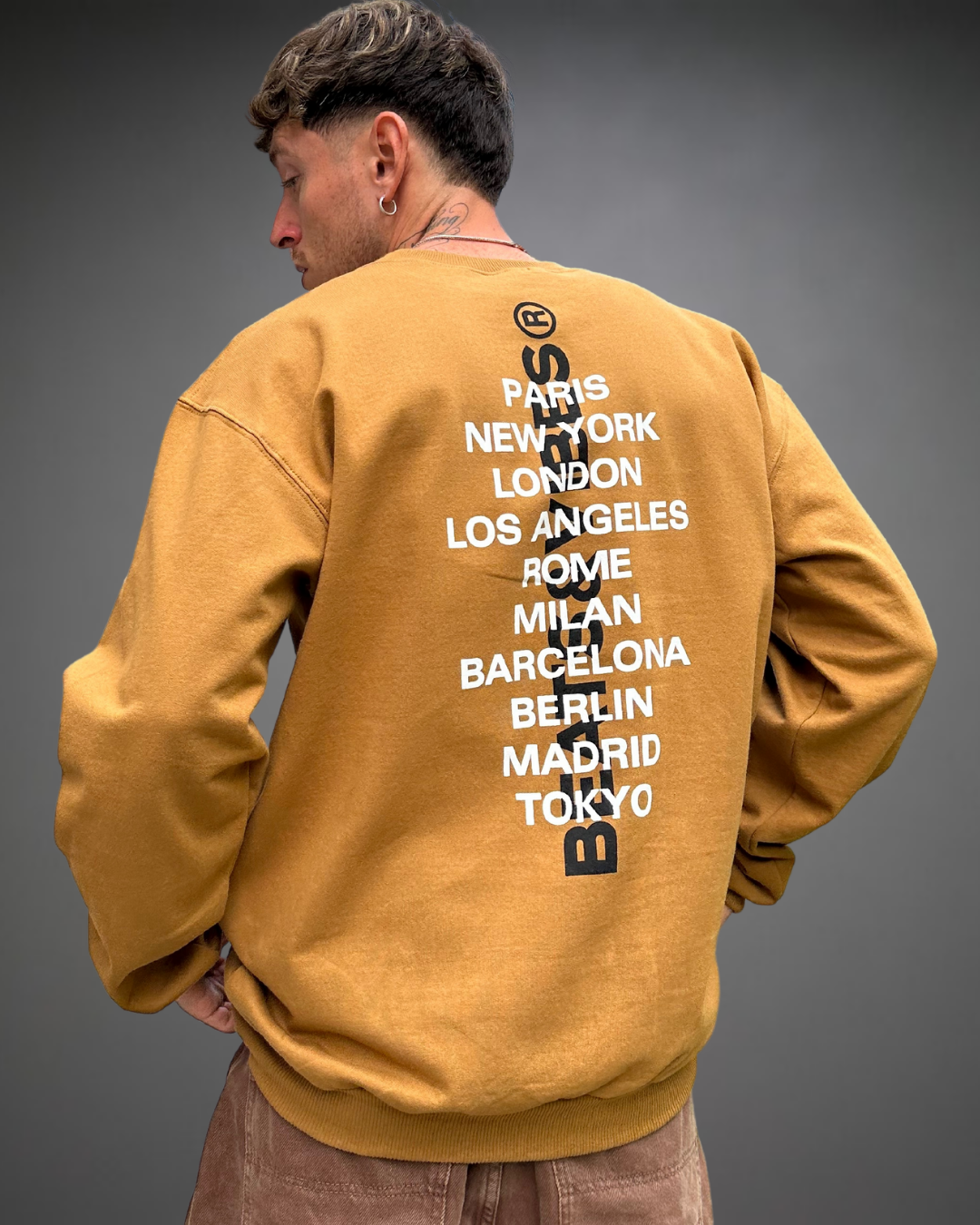 Polera Hombre Oversize Global Beats - Camello