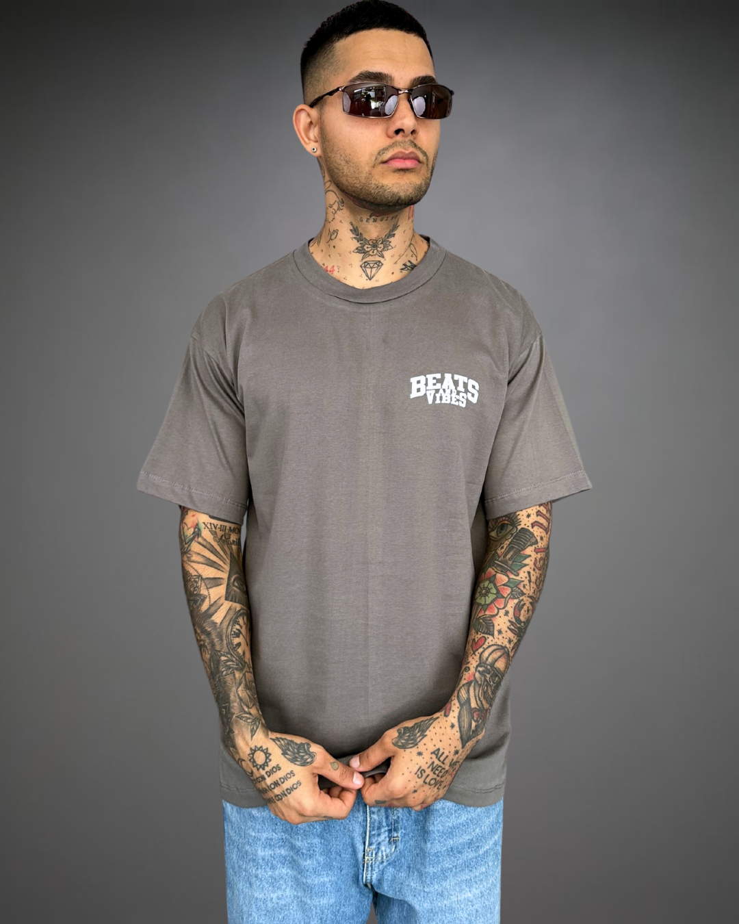 Polo Hombre Oversize Beats Tribute - Plomo2