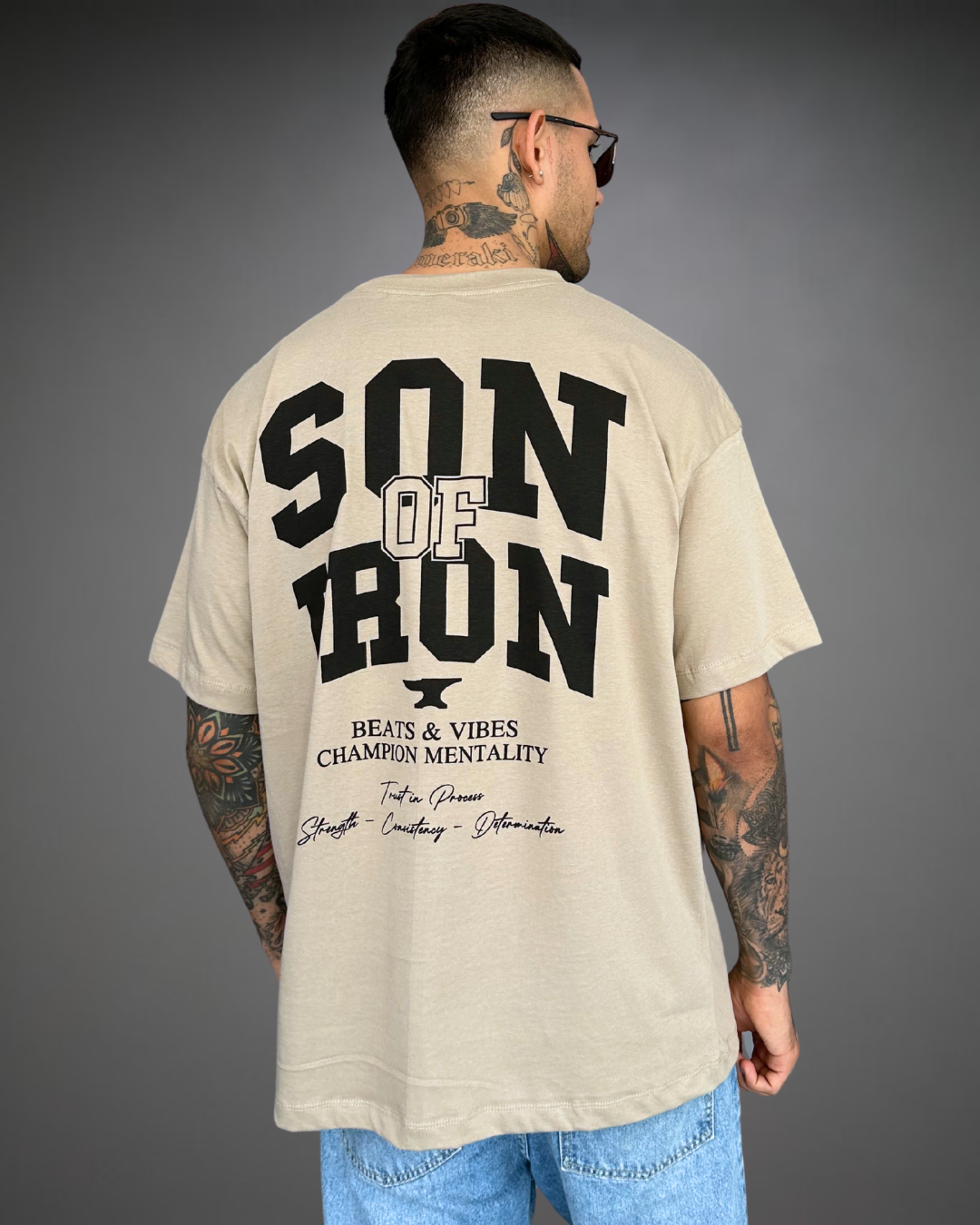 Polo Hombre Oversize Son Of Iron - Arena Oscuro