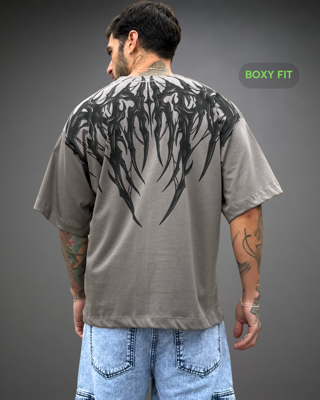 Polo Hombre Boxy Fit True Tribal - Plomo