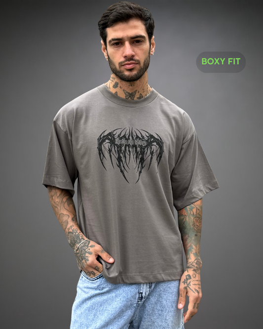 Polo Hombre Boxy Fit True Tribal - Plomo