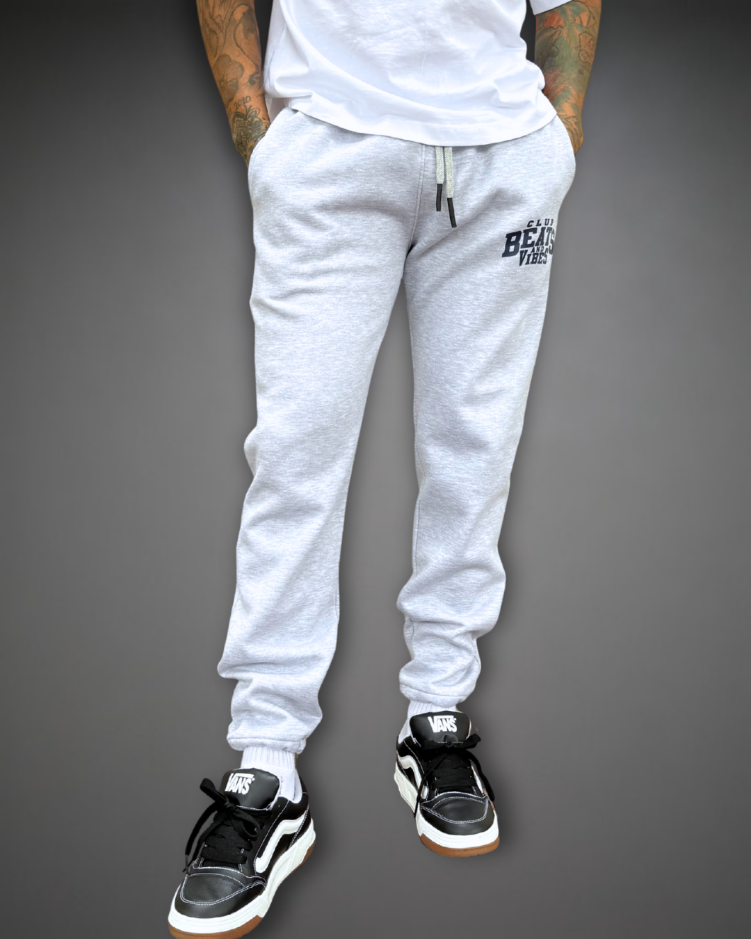 Jogger Recto Hombre Straight Beats Club - Gris