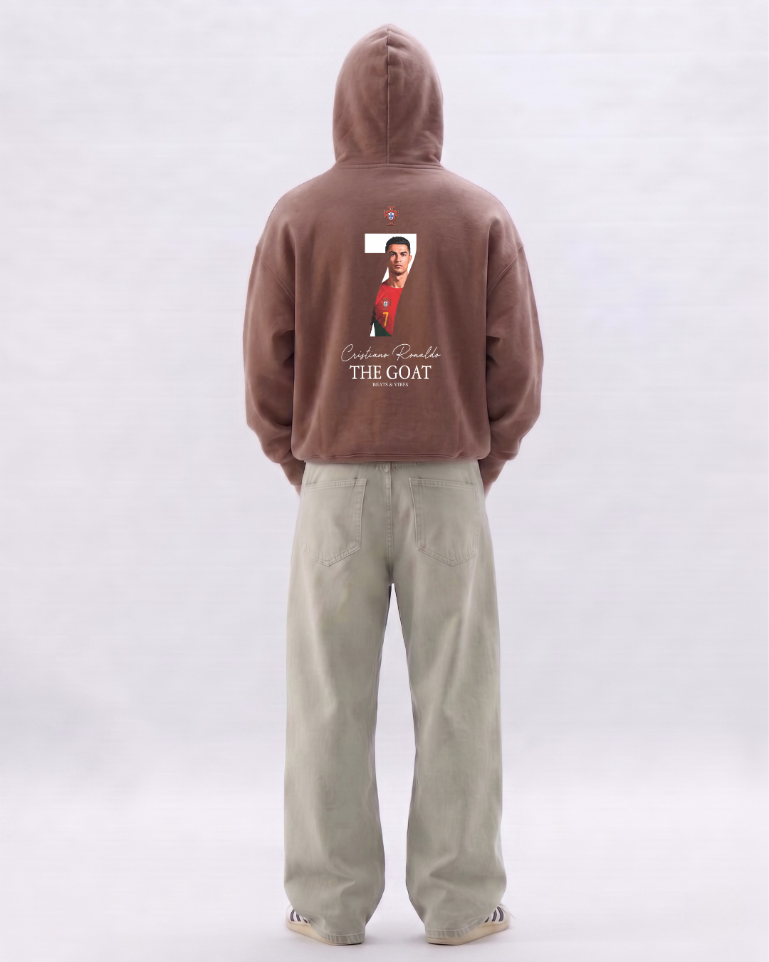 Hoodie "CR7 THE GOAT" – Marrón