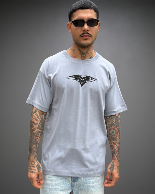 Polo Hombre Oversize Alien Back - Plata