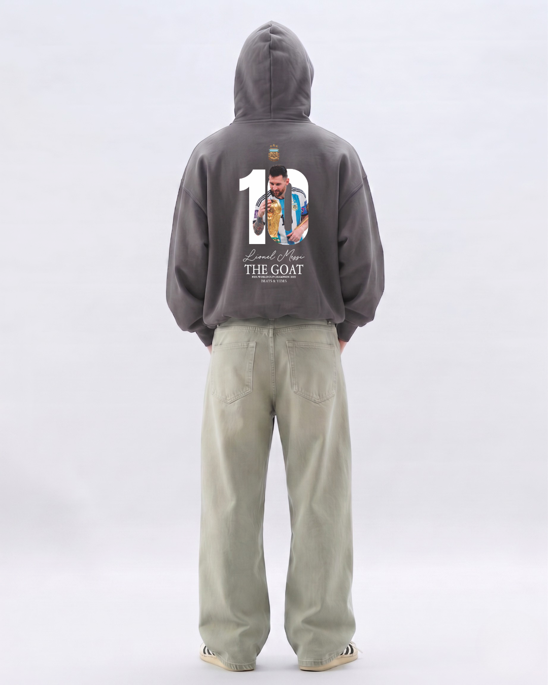 Hoodie "Messi THE GOAT" – Edición Campeón del Mundo / Plomo