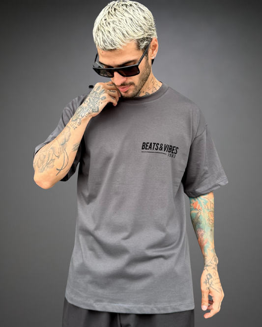 Polo Hombre Oversize Underground - Plomo
