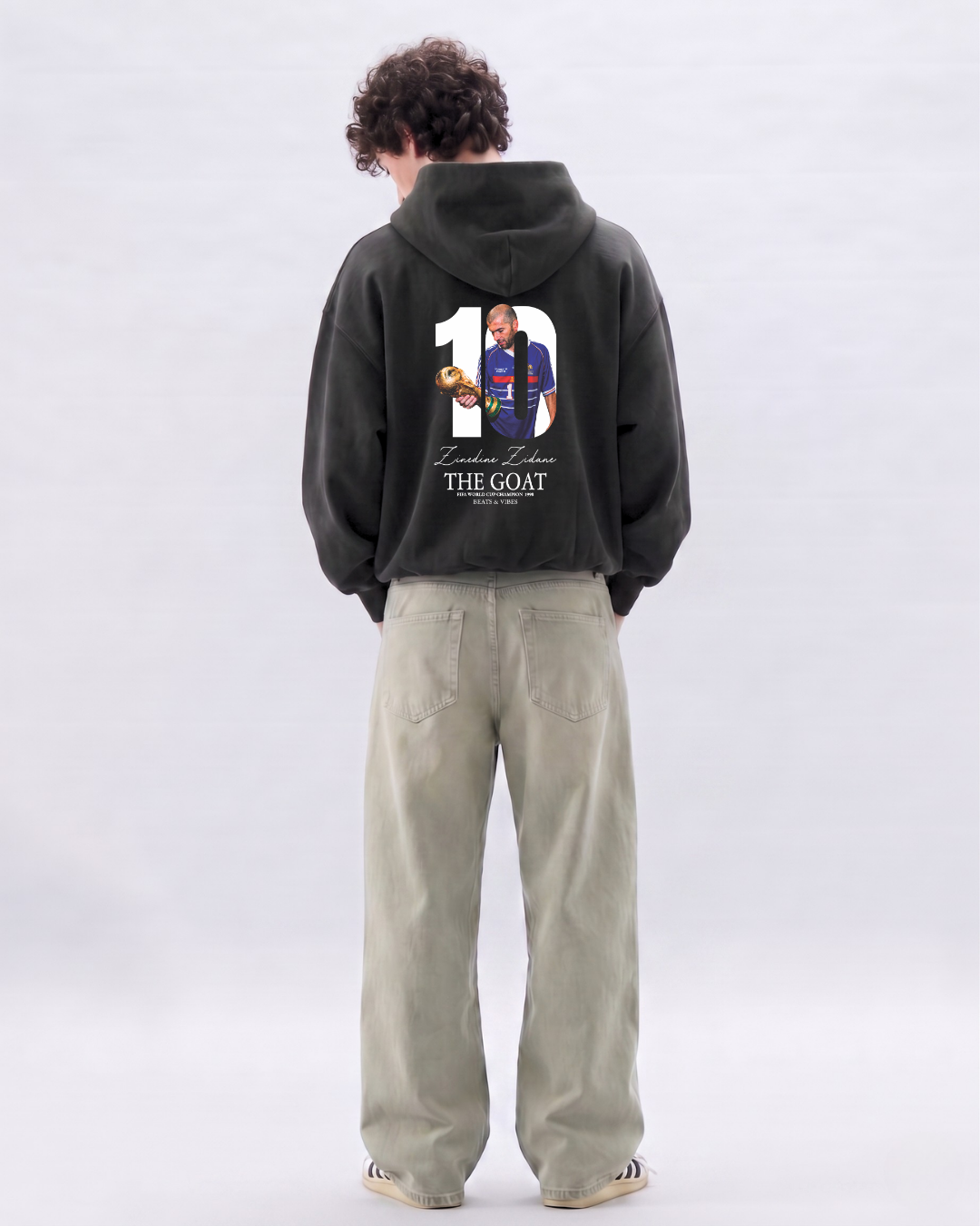 Hoodie "Zidane THE GOAT" – Edición Campeón del Mundo / Negro