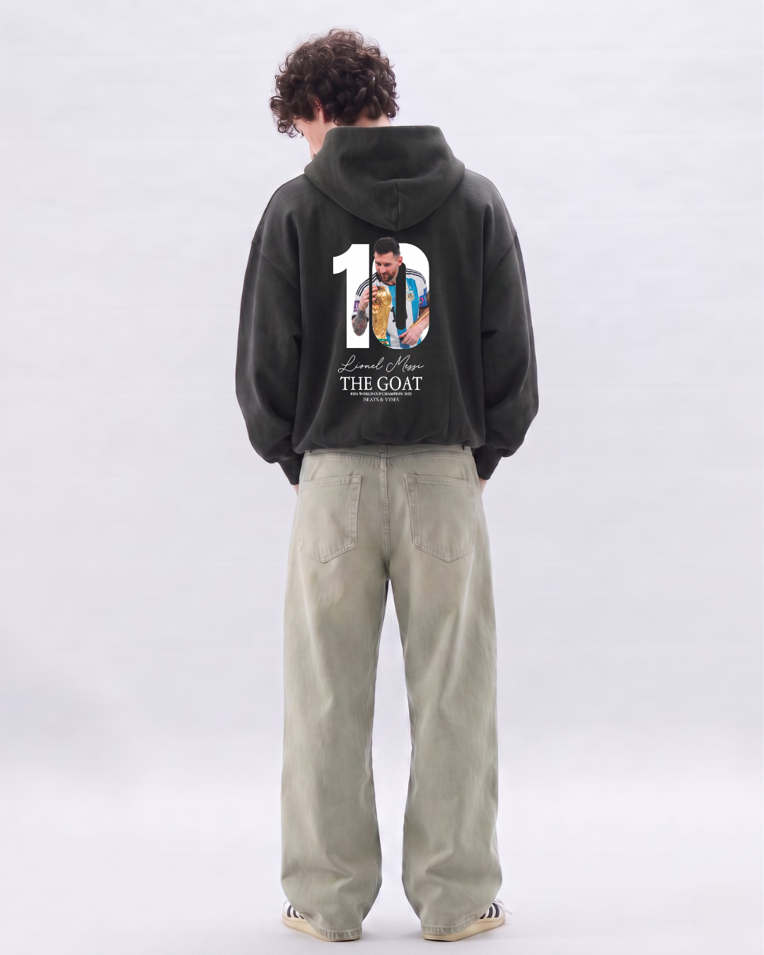 Hoodie "Messi THE GOAT" – Edición Campeón del Mundo / Negro