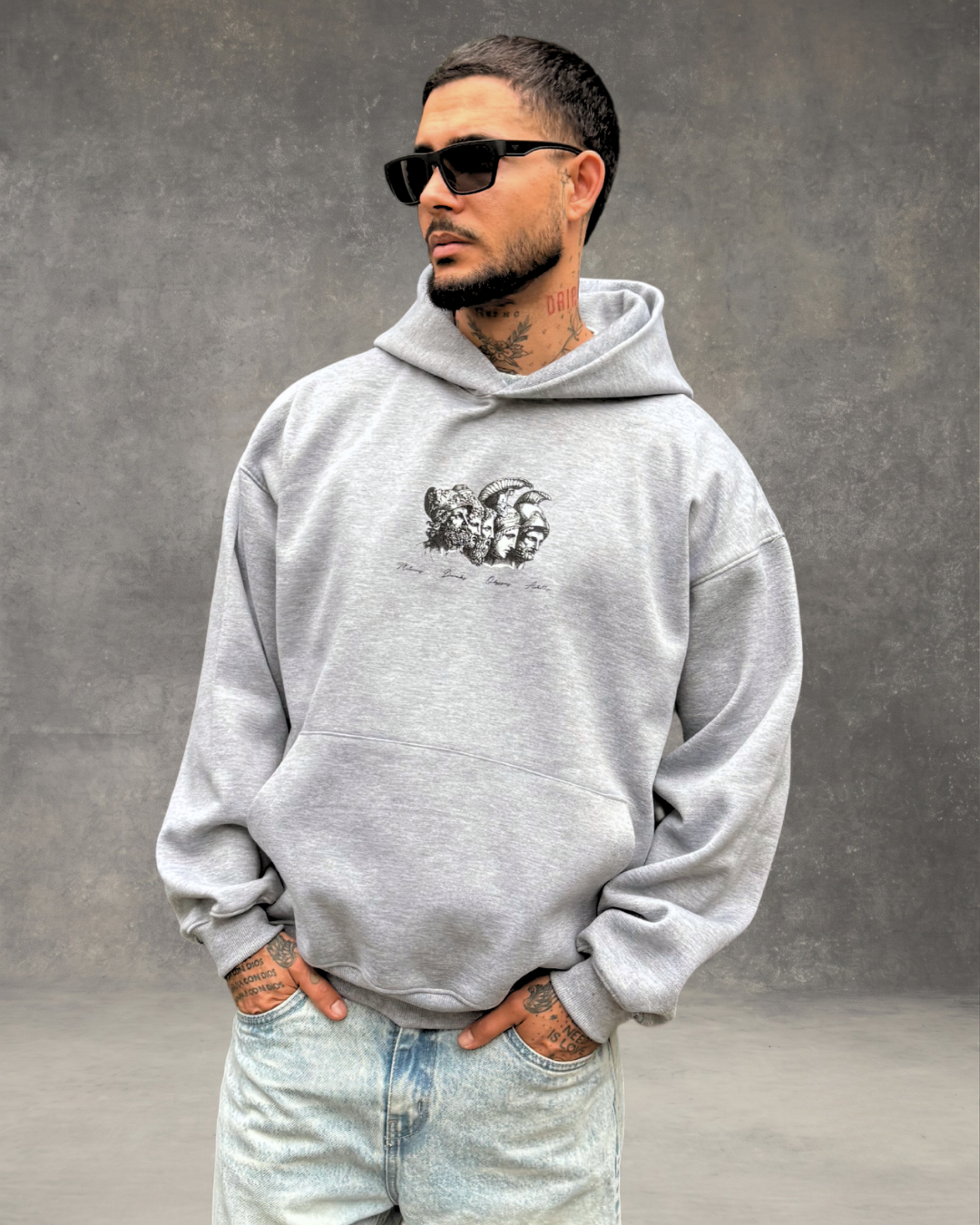 Hoodie Oversize Hombre Mythology - Gris