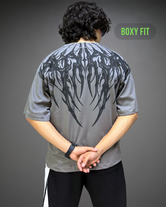 Polo Hombre Boxy Fit True Tribal - Plomo