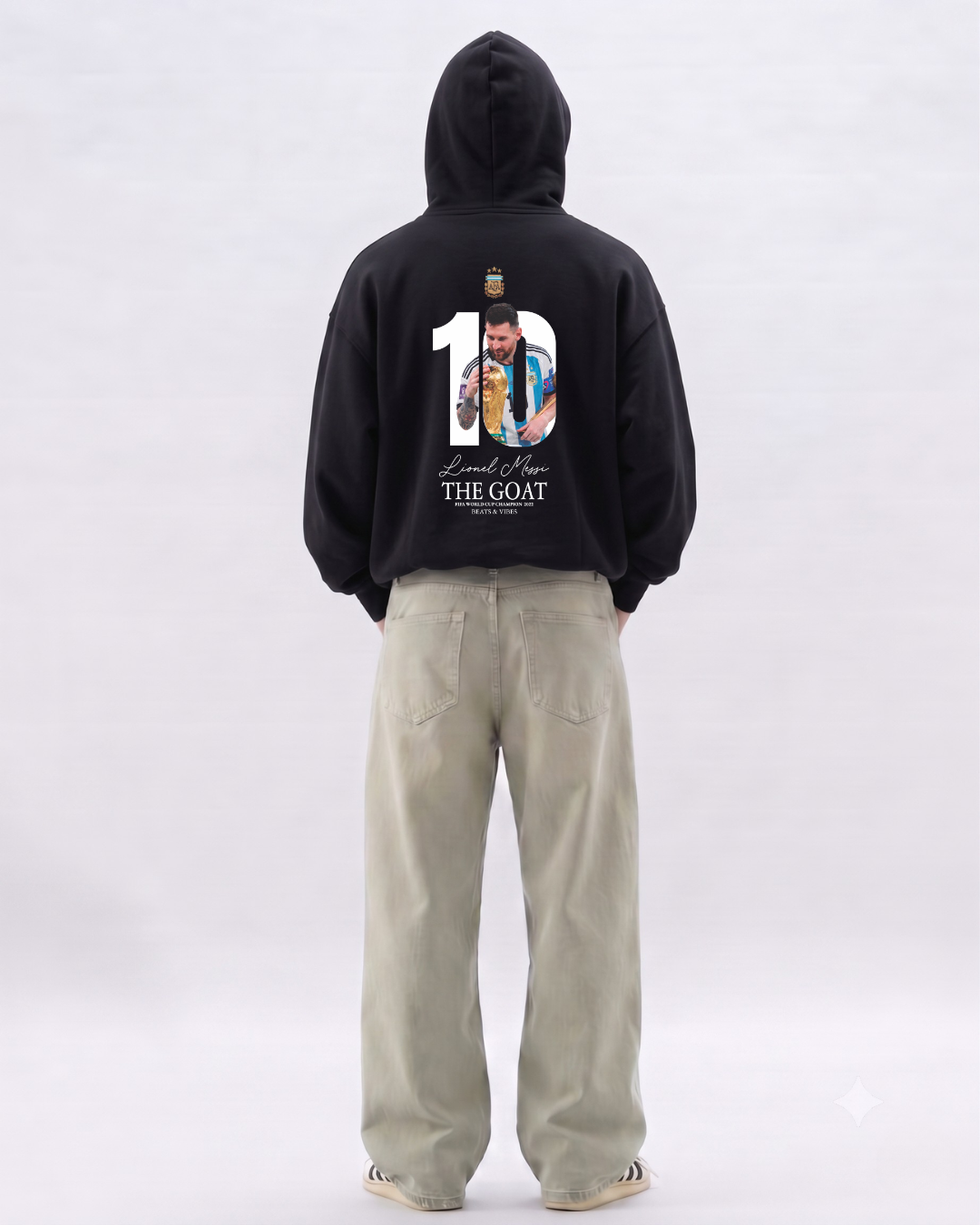 Hoodie "Messi THE GOAT" – Edición Campeón del Mundo / Negro