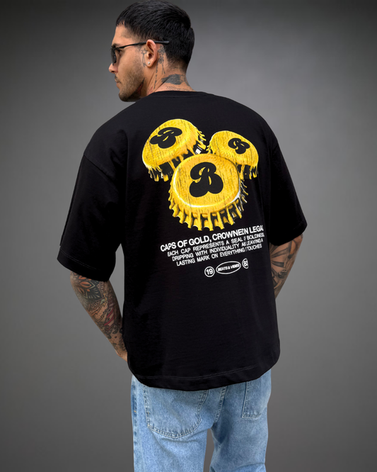Polo Hombre Boxy Fit Caps of Gold - Negro