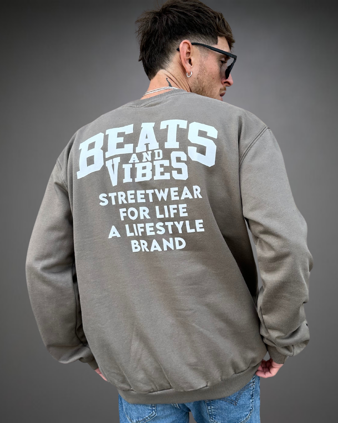 Polera Hombre Oversize Beats Tribute - Cocoa