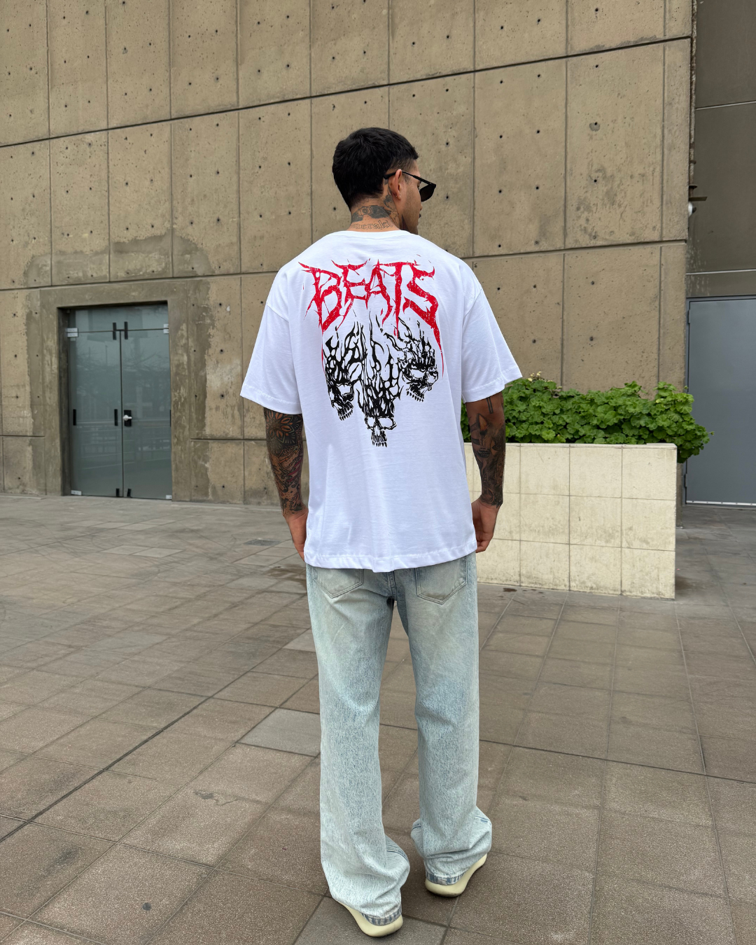 Polo Hombre Oversize Three Skulls Beats - Blanco