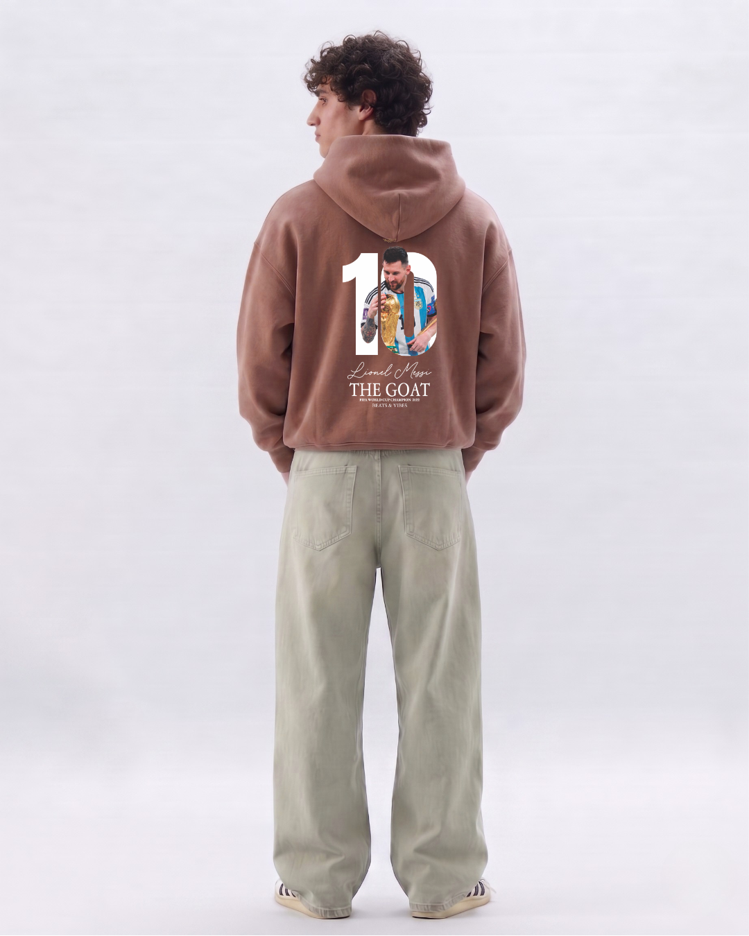 Hoodie "Messi THE GOAT" – Edición Campeón del Mundo / Marrón