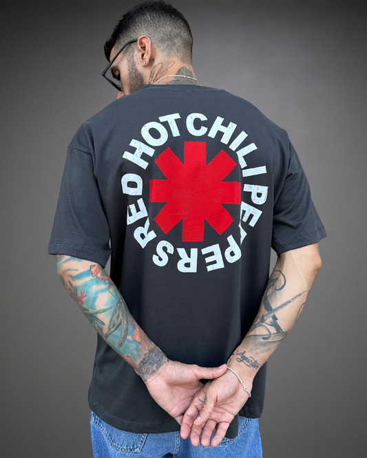 Polo Hombre Oversize Red Hot Chili Peppers - Plomo