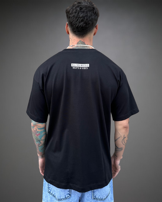 Polo Hombre Oversize Beats Tribute - Negro