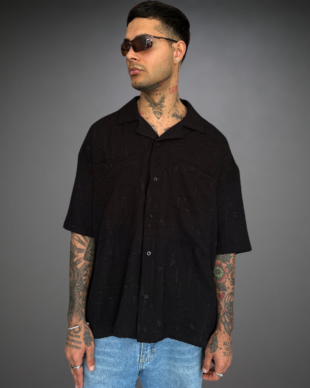 Camisa Hombre Oversize Textura Flores - Negro