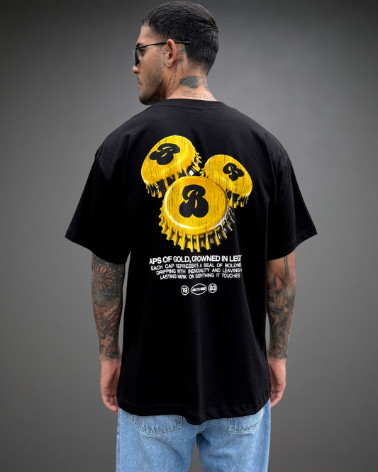 Polo Hombre Oversize Caps of Gold - Negro
