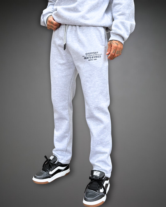 Jogger Recto Hombre Straight Beats  Everyday - Gris