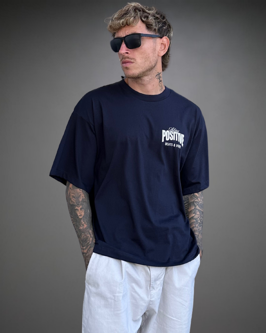Polo Hombre Boxy Fit Stay Positive - Azul Noche