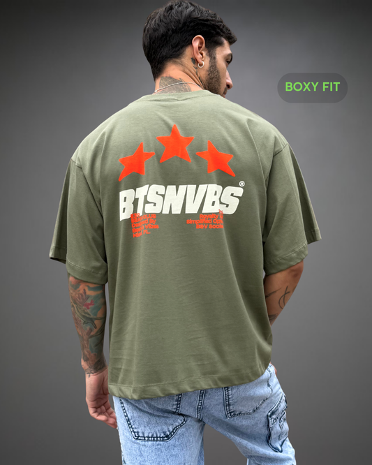 Polo Hombre Boxy Fit BTSNVBS Stars - Verde