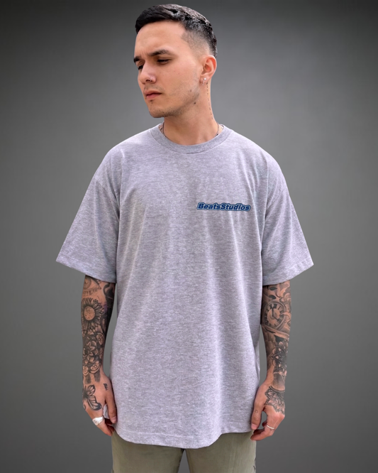 Polo Hombre Oversize BeatsStudios - Gris